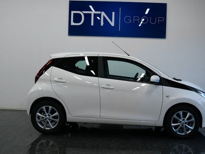 Toyota Aygo5-dörr 1.0 VVT-i X-shift Apple Carplay KAMKEDJA 2020, Halvkombi