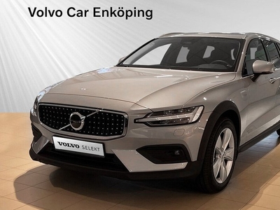 Volvo V60Cross Country B4 AWD Diesel Core 2023, Kombi