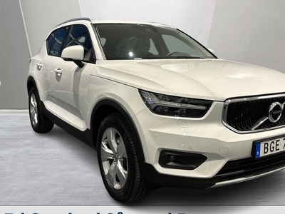 Volvo XC40B4 FWD Bensin Mom Adv Navi Pro Edt 2022, SUV