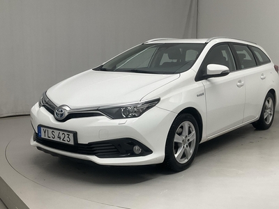 Toyota Auris 1.8 HSD Touring Sports (99hk)