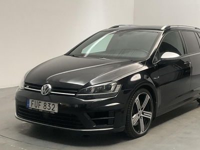 VW Golf VII 2.0 TSI R Sportscombi 4Motion (300hk)