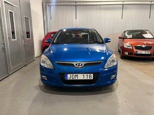 Hyundai i30 1.6 CRDi ( Låg Mil ) Välvårdad Automat 116HK