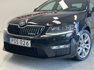 Skoda Octavia RS 2.0 TDI RS Premium Kolfiber Navi PDC Drag