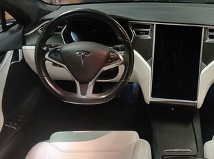 Tesla Model S 75D AP Panorama Luftfjädring Låga mil Uncorked