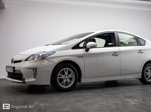 Toyota Prius Plug-in Hybrid 1.8 CVT Automat B-kamera Keyless