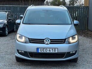 Volkswagen Sharan 2.0 TDI 7-sits DVärme Drag Pano RESERVERAD