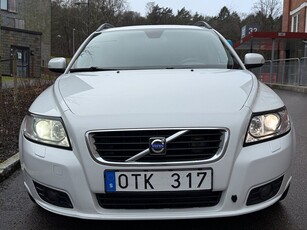 Volvo V50 2.0 D 160HK Drag Värm Xenon Kyeless Nybesiktad