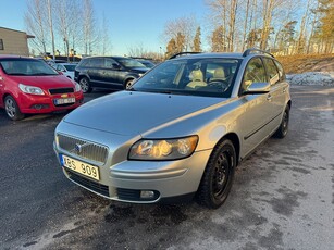 Volvo V50 2.4 140Hk SKINN