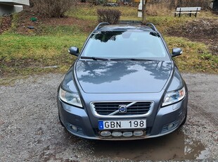 Volvo V50 T5 Momentum 230hk En brukare