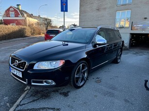 Volvo V70 T4F Powershift Momentum, R-Design Euro 5