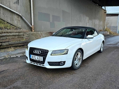 Audi A5 Cabriolet 2.7 TDI V6 Ny Besiktad B&G Dragkrok