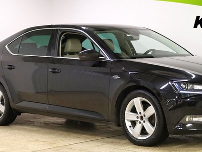 Skoda Superb2.0 TDI L&K 6. Canton D-Värm B-Kam Keyless Navi 2016, Halvkombi