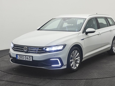 Volkswagen Passat Sportscombi GTE DSG Drag/Navigation/Backkamera