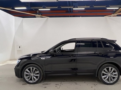 Volkswagen Tiguan2.0 TSI 4M R-Line D-värme B-kamera 2020, SUV