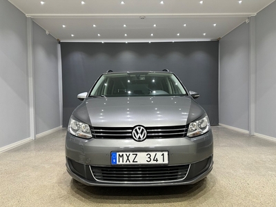 Volkswagen Touran / 1.6 TDI DSG 105hk / D-VÄRMARE/ NAVI