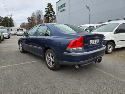 Volvo S60 2.4 Man *Ny besiktigad *Dragkrok*