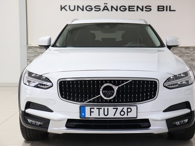 Volvo V90 Cross Country D4 AWD 360° HUD BLIS VOC Drag 190HK