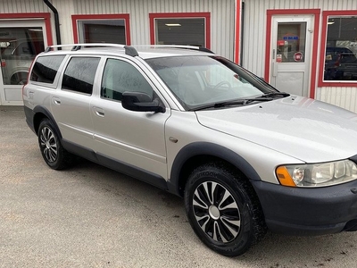 Volvo XC702.5T AWD Kinetic , nybes, , kamrem bytt 2005, Kombi