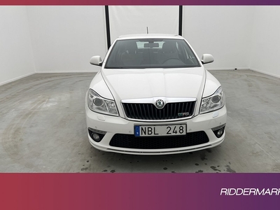 Skoda Octavia RS 2.0 TSI 200hk Sensorer Halvskinn Välservad