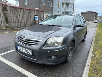 Toyota Avensis Kombi 2.0 D-4 VVT-i Dragkrok