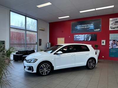 Volkswagen Golf GTE Plug-In Cockpit Apple Carplay 1496kr/MÅN