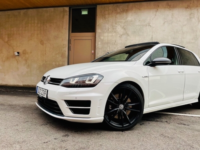 Volkswagen Golf R|5-dörrars |Full-utr|Milltek|Pano|