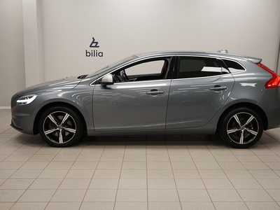 Volvo V40 D2 Business Adv R-Design | Se utrustning