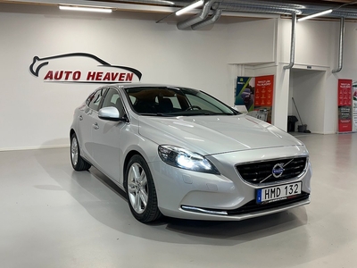 Volvo V40 D2 Powershift|Nyersv| Momentum Euro 5