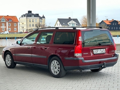 Volvo V70 2.4 Business|Dragkrok|Nybesiktad|Fullservad|1ägare