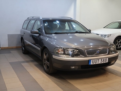 Volvo V70 2.5T (210 HK) Drag-GPS -Auto-M-Värmare