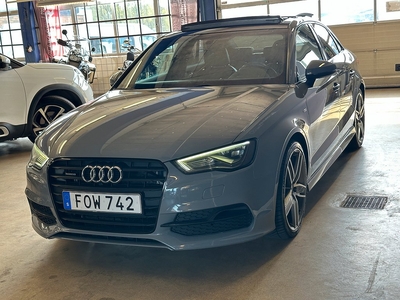 Audi A3 Sedan 2.0 TDI Quattro S-Line *Panorama*