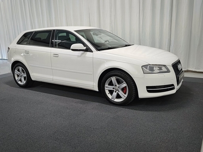 Audi A3 Sportback 2.0 TDI S Tronic 140hk|Kamera|GPS|1324:-/mån