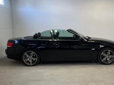 BMW 335i Cabriolet Hardtop Automat 306 HK GPS Skinn 1-Äg