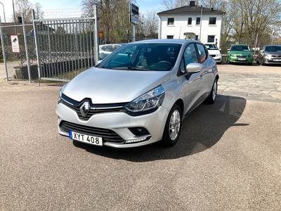 Renault Clio 0.9 TCE 90HK 5D / NAVI / 8000Mil