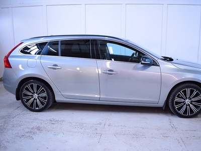 Volvo V60 D5 215 AWD Auto Momentum Krok V-hjul