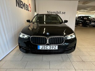 BMW 520 d xDrive Touring Aut MOMS Drag Kamera D-värmare Navi