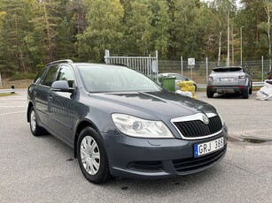 Skoda Octavia Kombi 1.6 MPI Multifuel 102hk Motorvärmare