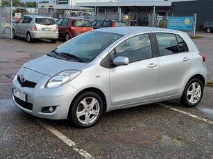 Toyota Yaris 5-dörrar 1.33 Servad/vämare kupevämare.