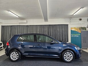 Volkswagen Golf 5-dörrar 1.2 TSI Dragkrok b-kamera Ny servad