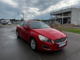 Volvo S60 D2 Momentum * Billig i drift och skatt *