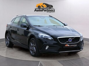 Volvo V40 Cross Country D3 150hk VOC Kame Värm PDC LED 3.95%