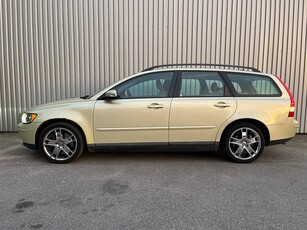 Volvo V50 D5 Summum - NYSERVAD - BESIKTAD