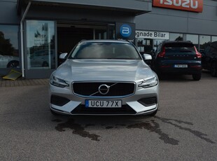 Volvo V60 B4 DCT Momentum, Backkamera, Nav, Värmare