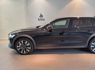 Volvo V60 Cross Country B5 AWD Bensin Plus Lagerbilskampanj!*