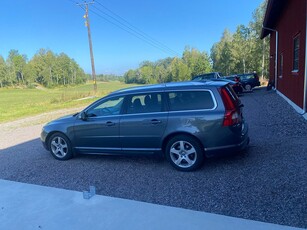 Volvo V70 2.0 Flexifuel Summum Euro 4 Drag Skinn