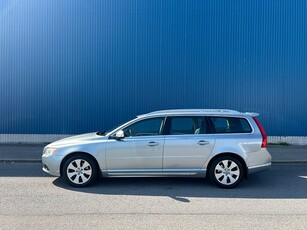 Volvo V70 D5 Summum kamrem bytt på 28000mil