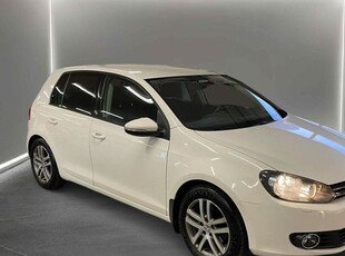 Volkswagen Golf1.6 TDI BMT Nykamrem Dragkrok Motorvärmare 2011, Halvkombi