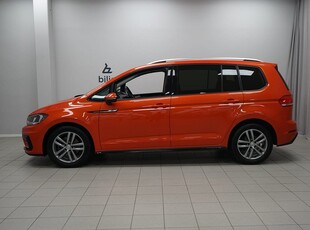 Volkswagen Touran TSI 150 R-line | 7-sits | Värmare | Dragkrok