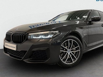 BMW 535530e xDrive Sedan M-Sport Connected Värmare Drag 2023, Sedan