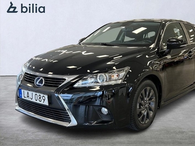 Lexus CT200h 1.8 Hybrid CVT. Vinterhjul 2016, Halvkombi